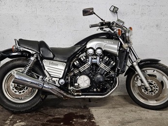 V MAX 1200 YAMAHA NOIR